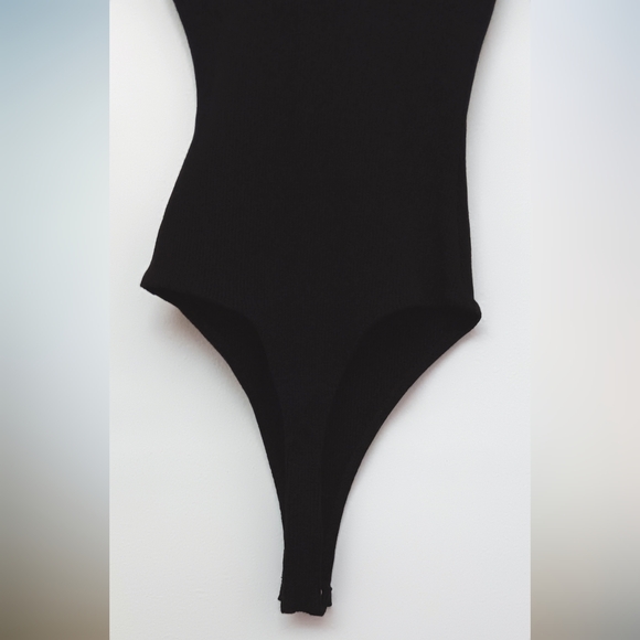 Naked Wardrobe Snatched So Good Tank Top Round Neck Tong Bodysuit Black M - Picture 4 of 12